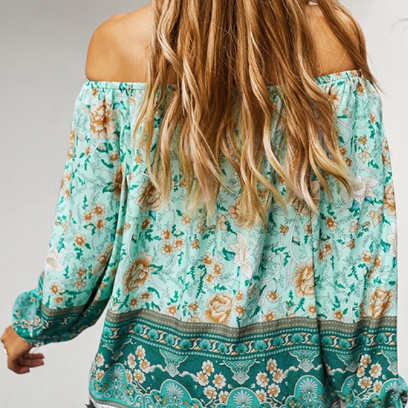 Off The Shoulder Boho Balloon Sleeve Top - Picture 3 of 3